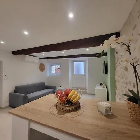 La Pompe - Climatise Proche De La 아파트