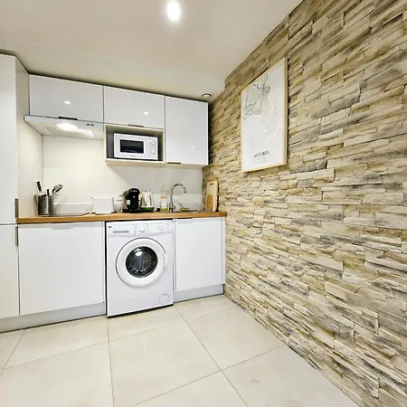 La Pompe - Climatise Proche De La 아파트 *