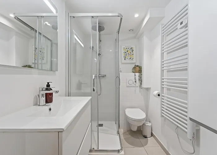 La Pompe - Climatise Proche De La 昂蒂布